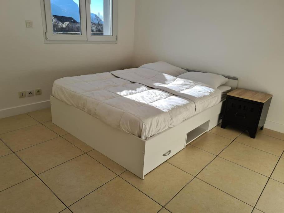 Appartement - Cluses Eksteriør billede