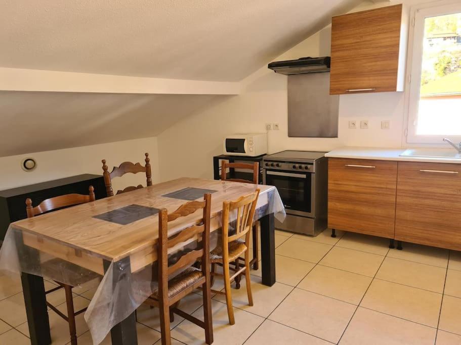 Appartement - Cluses Eksteriør billede